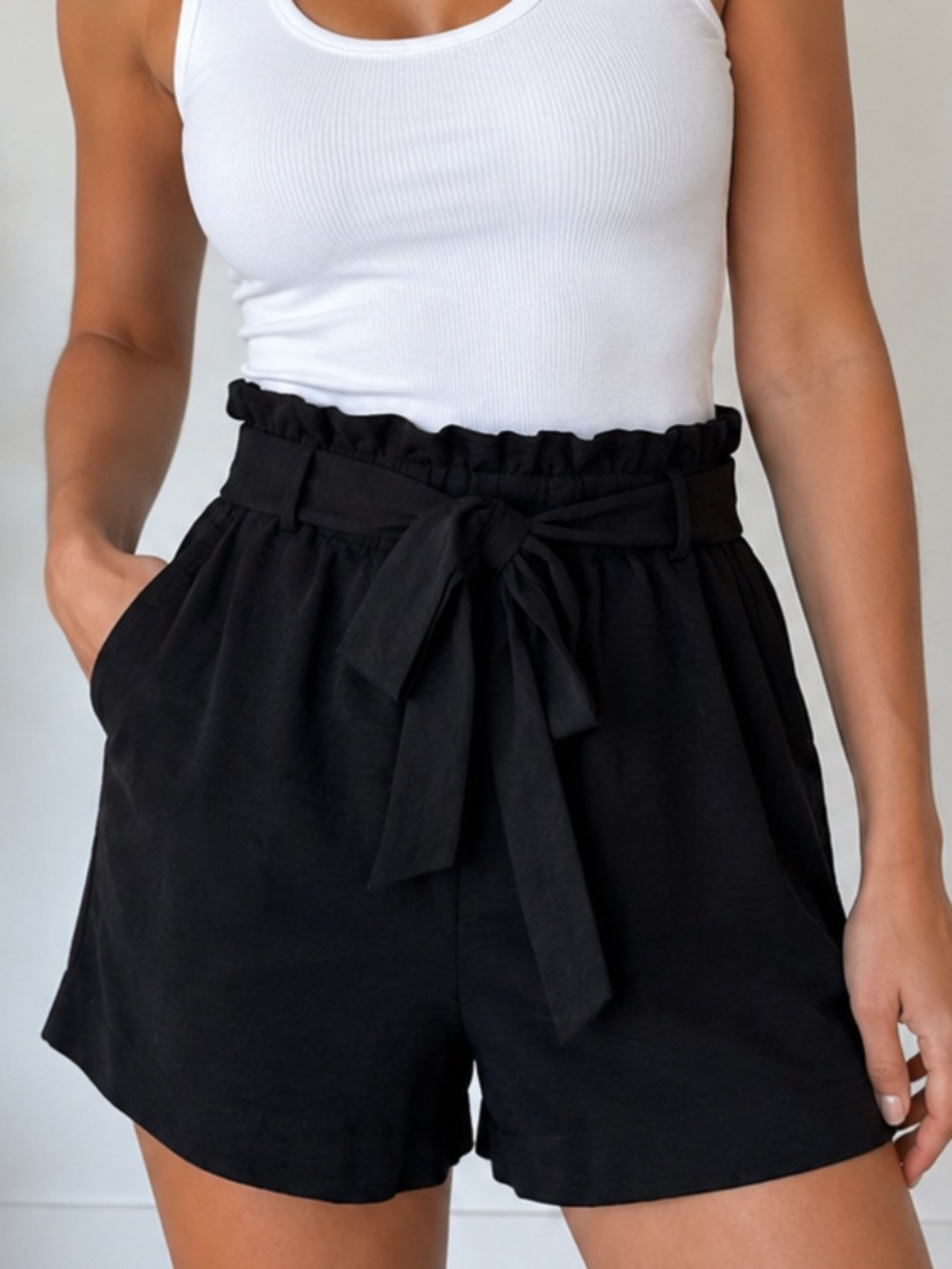Haver and Blair London Paperbag Waist Shorts – Black – Size Small
